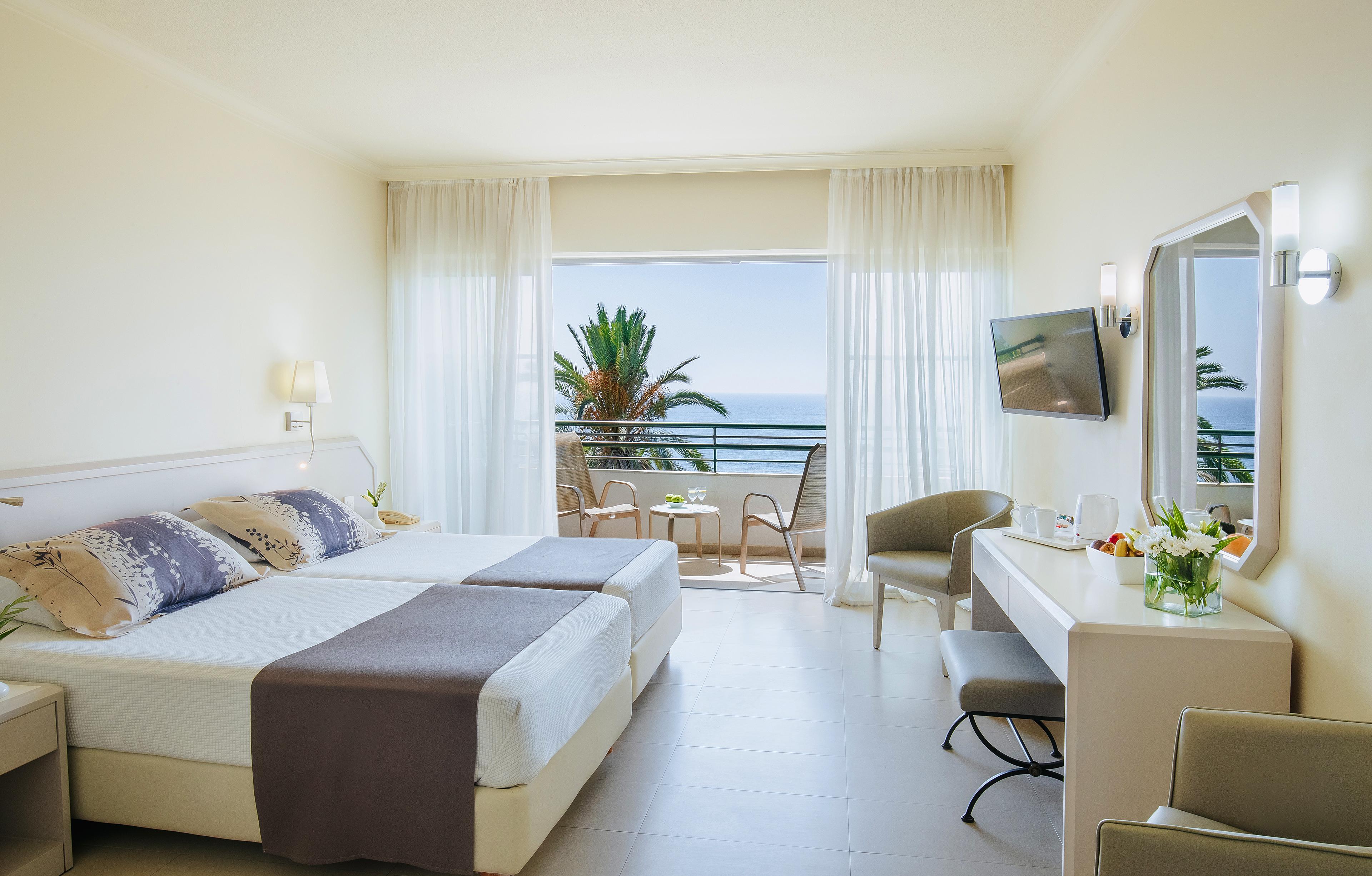 Louis Imperial Beach Paphos Bagian luar foto