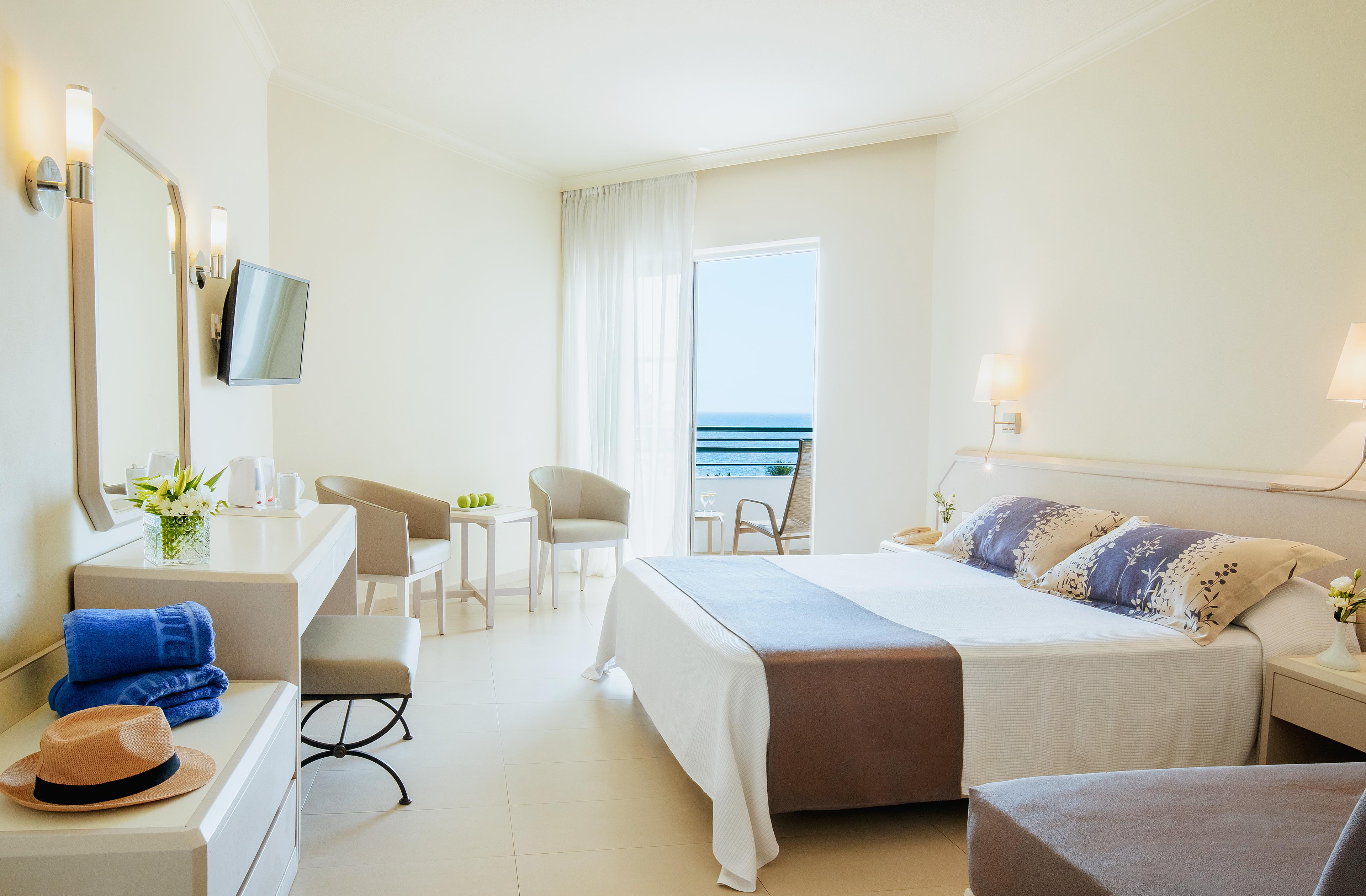 Louis Imperial Beach Paphos Bagian luar foto